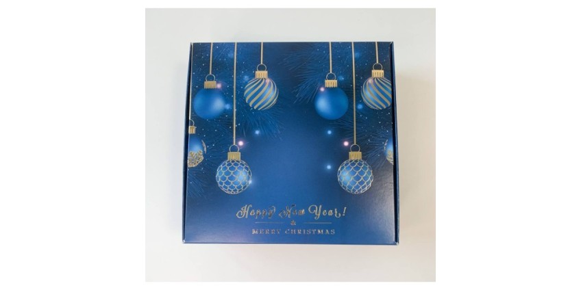 Коробки на свята — святкове пакування для подарунків і солодощів Коробки на свята — святкове пакування для подарунків і солодощів