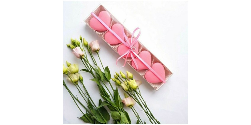 Коробки з прозорою кришкою — стильне пакування, яке одразу демонструє вміст